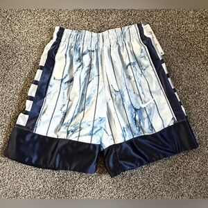 Nike Boy’s  Dri-FIT Elite Basketball Shorts
Size XS - NWT